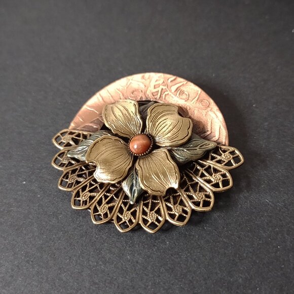 Multi Tone Metal Flower Brooch - Picture 1 of 6